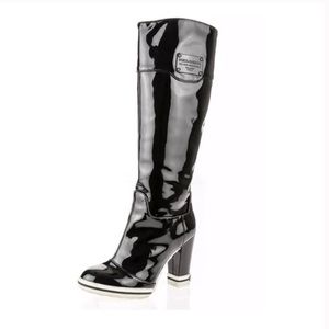 DOLCE AND GABBANA Black Patent Leather Boots sz 37
